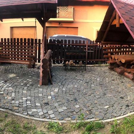 Катерина Hotel Chynadiyovo Eksteriør billede
