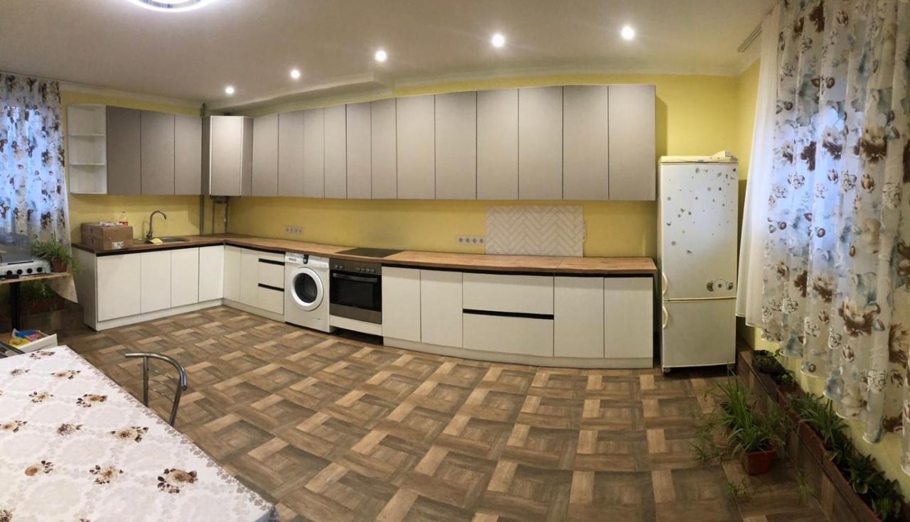 Катерина Hotel Chynadiyovo Eksteriør billede