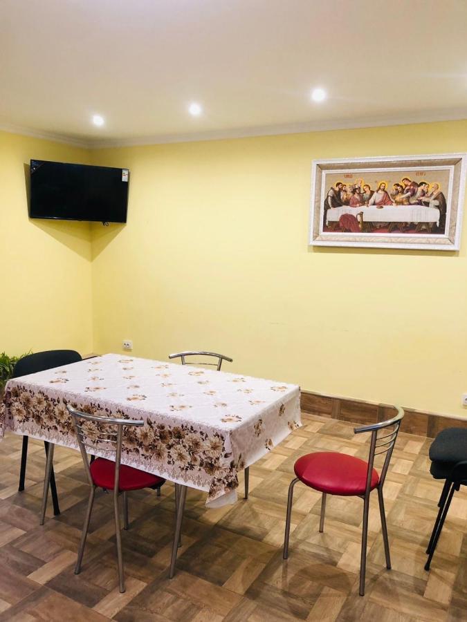 Катерина Hotel Chynadiyovo Eksteriør billede