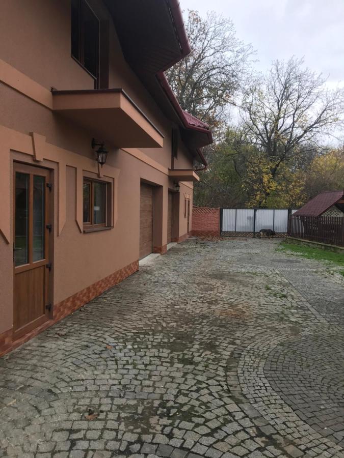 Катерина Hotel Chynadiyovo Eksteriør billede
