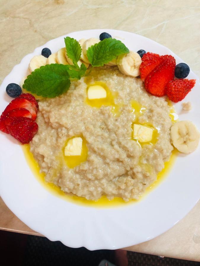 Катерина Hotel Chynadiyovo Eksteriør billede