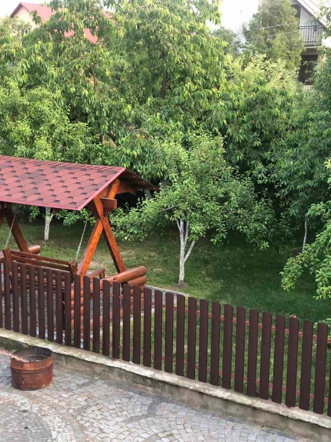 Катерина Hotel Chynadiyovo Eksteriør billede